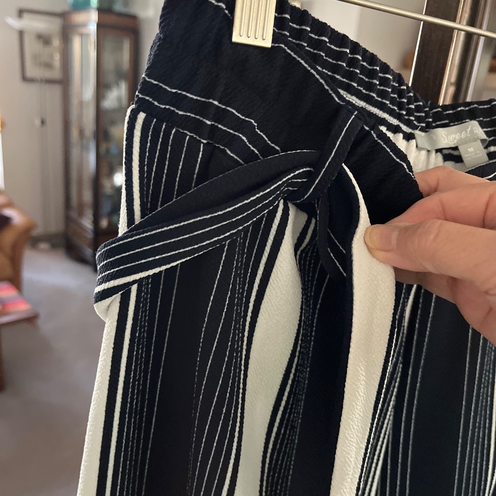 Pants - Picture 5 of 6